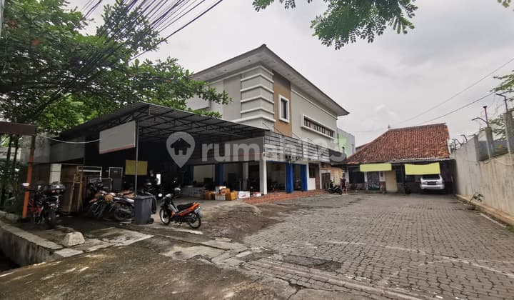 For Sale: Shop House in the City Center on Jl. Imam Bonjol, Semarang