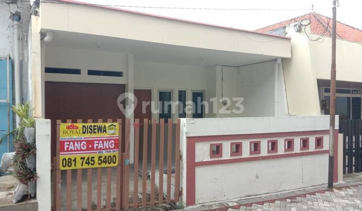 Disewakan Rumah Dekat Dengan Pusat Kota Di Jl. Kartini Semarang