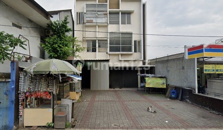 For Sale: Busy Location Shop House on Jl. Ks. Tubun, Tangerang, Banten. For Sale: Busy Location Shop House on Jl. Ks. Tubun, Tangerang, Banten.