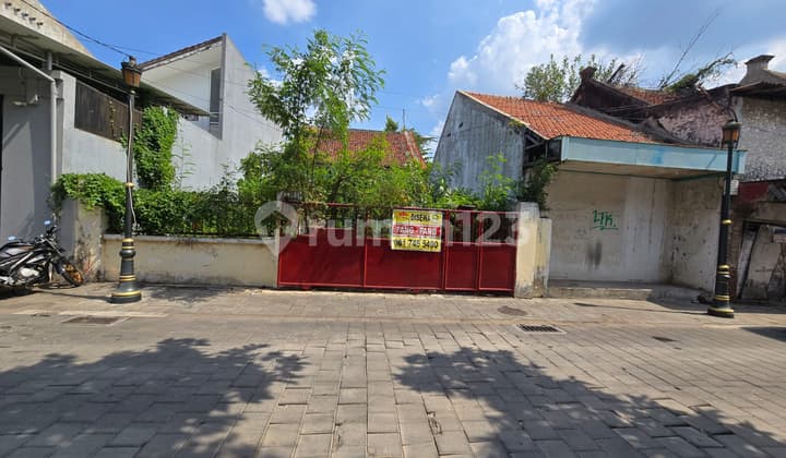 Disewakan Tanah Dan Rumah Lokasi Strategis Di Jl. Cendrawasih Semarang