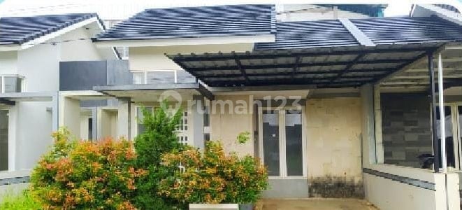 Dijual Rumah Dekat dengan Pusat Kota di Graha Kastara Kudus