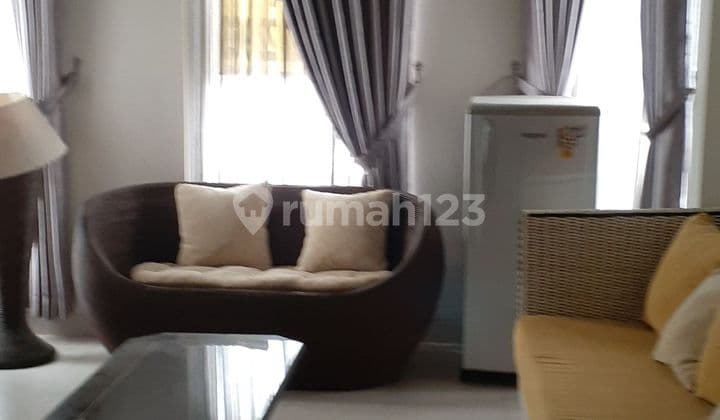 Rumah 2 lantai Sudah Renovasi HGB