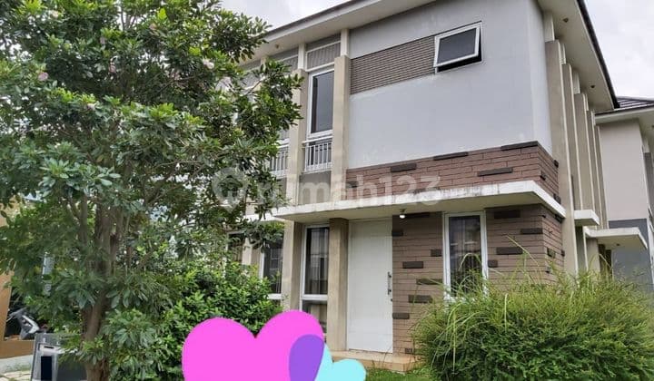 Rumah 2 Lantai Bagus SHM