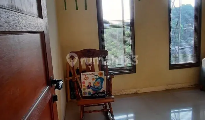 Cheap, Nice 2-Storey House with SHM
