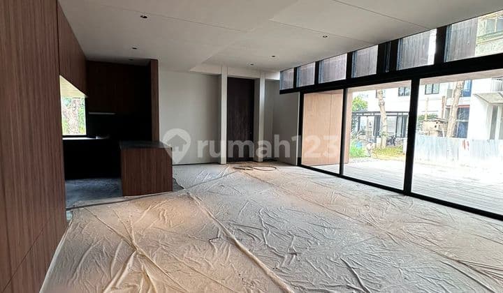 Rumah Mewah di Alam Sutera Tangerang Brand New