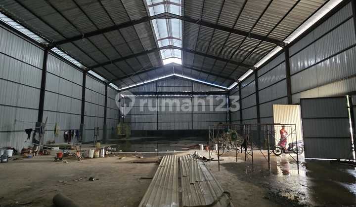 Warehouse for Rent in Kebon Jeruk, West Jakarta.