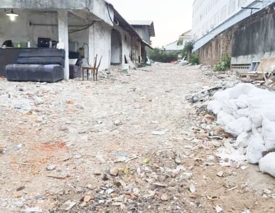 Tanah Dan Bangunan Lokasi Strategis di Jelambar