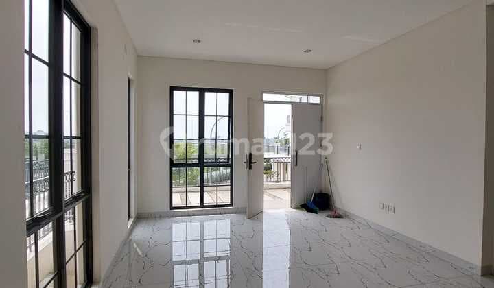 Rumah 3 Lantai di Cluster Scarlet 2 Lavon 2 Cikupa Nego