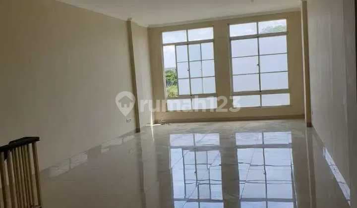 Dijual Rukan Greatwall 4 Lantai di Green Lake City Staretgis