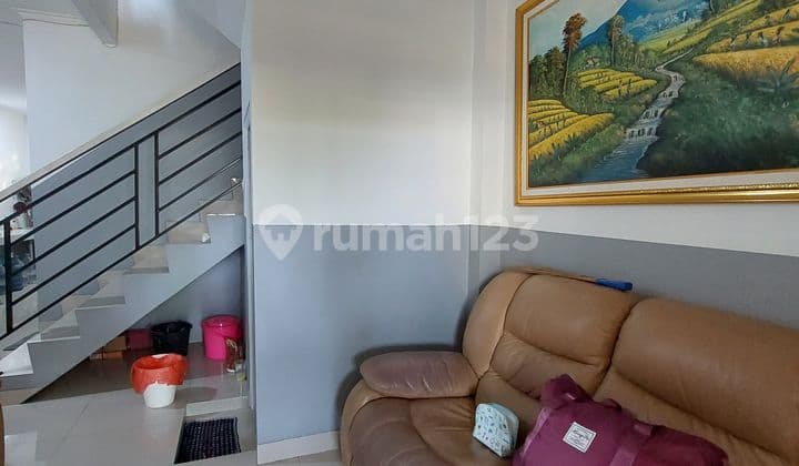 Rumah 3 Lantai di Metland Puri Cipondoh Tangerang Strategis