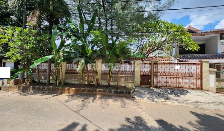 House in Sunter Agung North Jakarta Strategic Location Negotiable