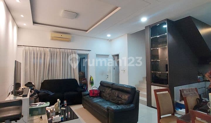 Rumah Cantik dan Terawat di Riviera Metland Puri Tangerang Nego