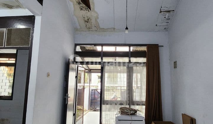 Ready-to-Occupy 1-Story House in Nusaloka South Tangerang Negotiable