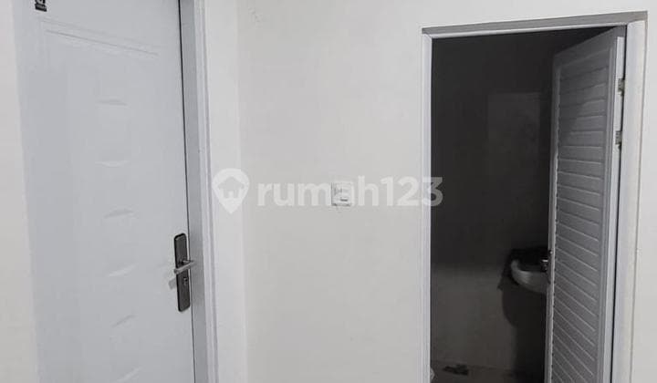 Rumah Bagus Dan Sangat Terawat 3 Lantai di Metland Puri Lokasi Ok