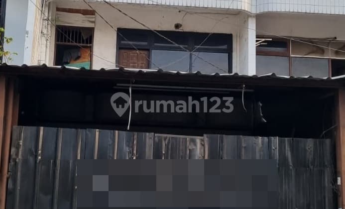 Rumah 2 Lantai di Kosambi Raya Jakarta Barat Siap Huni Nego