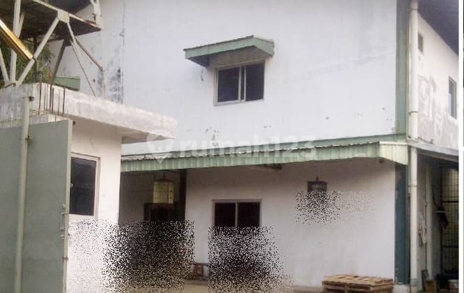 Gudang Siap Pakai di Karang Tengah Lokasi Stretagis Nego