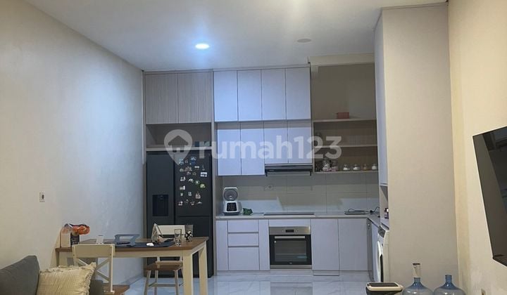 Rumah Siap Huni di Cluster Amerika East Coast Green Lake City Strategis