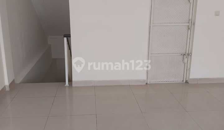 Ruko Crown di Green lake City Lokasi Sangat Strategis Nego