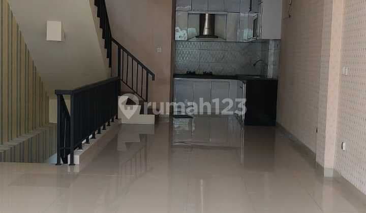 Dijual Ruko Semi Furnish Lokasi Strategis di Green Lake City