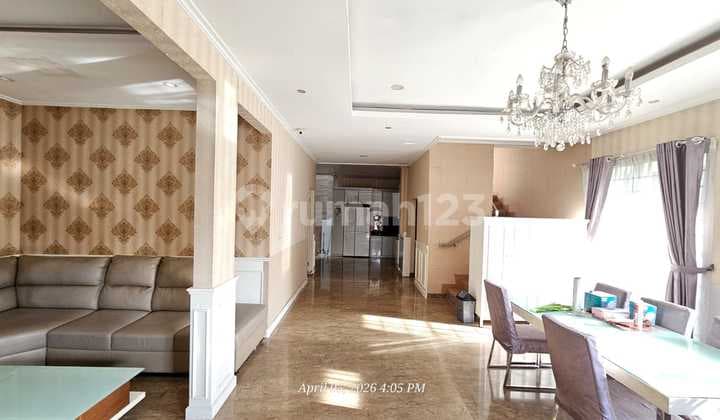 Disewakan Rumah Hook Furnish Harga Miring di Green Lake City