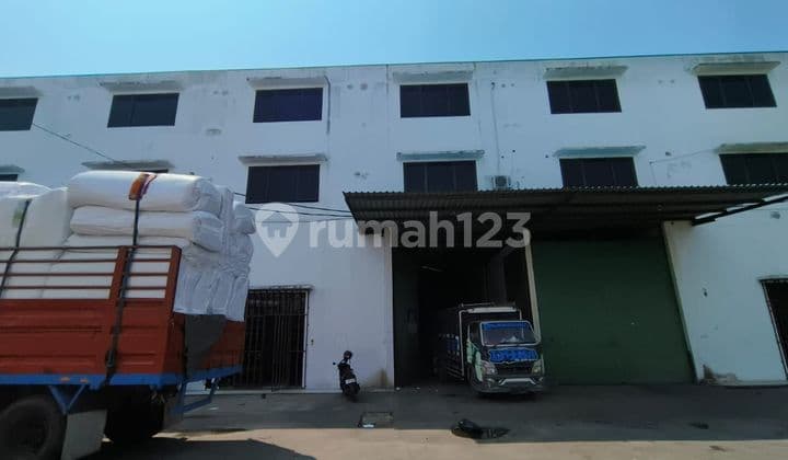 Gudang Salembaran Siap Pakai Murah di Kampung Melayu Teluk Naga Tangerang _ J10