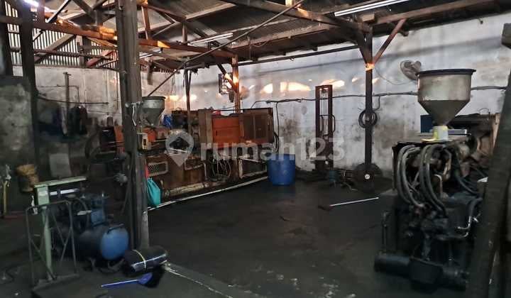 Ready-to-Use Roadside Factory in Tegal Alur - Kalideres - West Jakarta