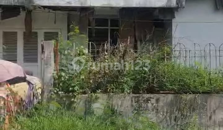 Rumah Hitung Tanah di Blok G Cinere. SHM