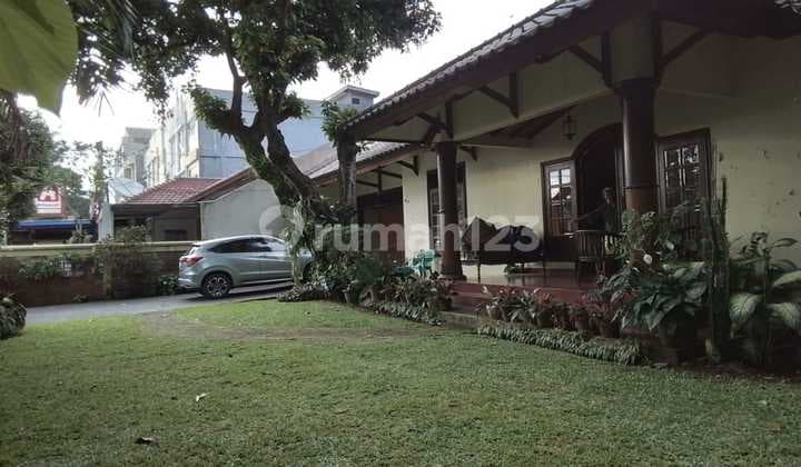 Dijual Rumah Bagus Di Cilandak, Jakarta Selatan. Halaman Luas