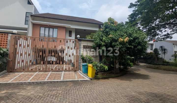 Rumah Huk Layout Bagus Shm Di Villa Cinere Mas