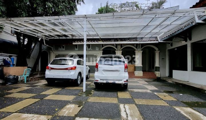 Kebon Kacang, Tanah Abang - Dijual Rumah Kantor, Posisi Pinggir Jalan