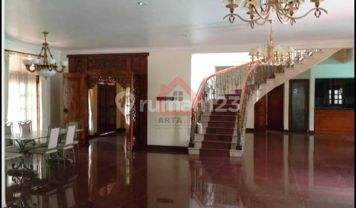 Dijual Cepat Rumah Lama Siap Huni, Di Pondok Indah, Jaksel, Area Tenang, Di Area Prime Kencana