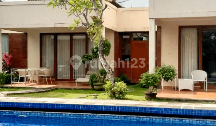 Nice 4 Floor House Unfurnished SHM in Ubud, Gianyar