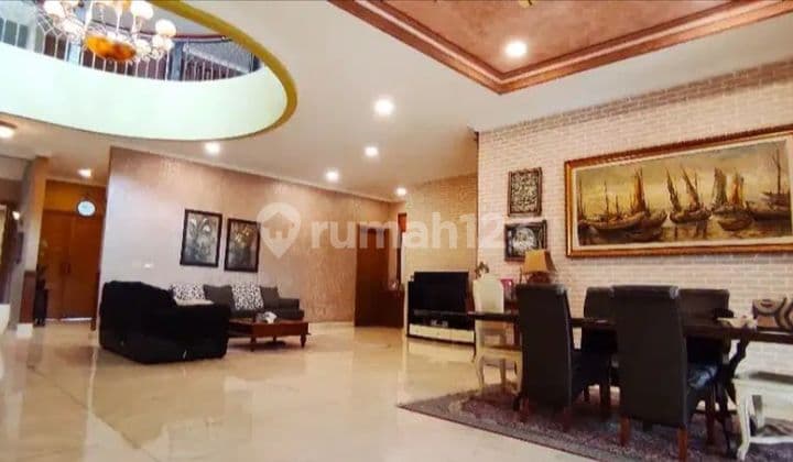 Rumah Bagus 2 Lantai di Jatipadang Pasar Minggu