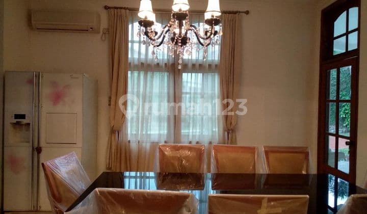 Dijual Rumah Bagus 2 Lantai di Area Bukit Hijau Pondok Indah