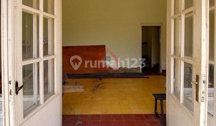 Rumah Lama Butuh Renovasi Di Radio Dalam