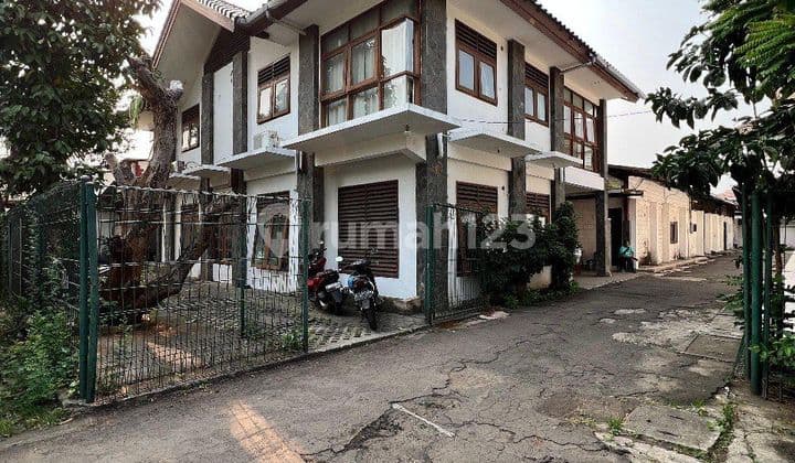 Tanah Dan Bangunan Komersial Lokasi Strategis Di Lebak Bulus