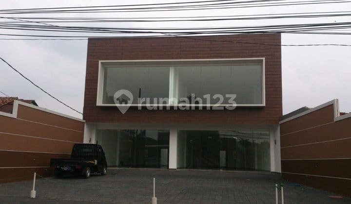 Kantor Baru Eksklusif 2,5 Lantai di Jl. Moch Kahfi 1