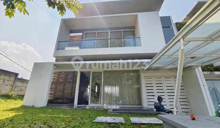 Rumah Villa Best View Area Sejuk dan Asri Khas Bandung Utara Dago
