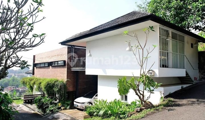 Rumah Villa Kawasan Sejuk & Asri Cikutra Cigadung Dago Bandung
