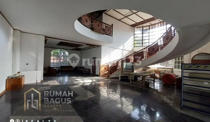 Affordable House in the City Center, Commercial Area Ir H Djuanda Dago Bandung