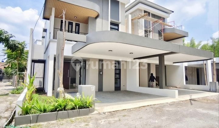 Hot Sale Rumah Baru Mewah di Perumahan Eksklusif Antapani Bandung