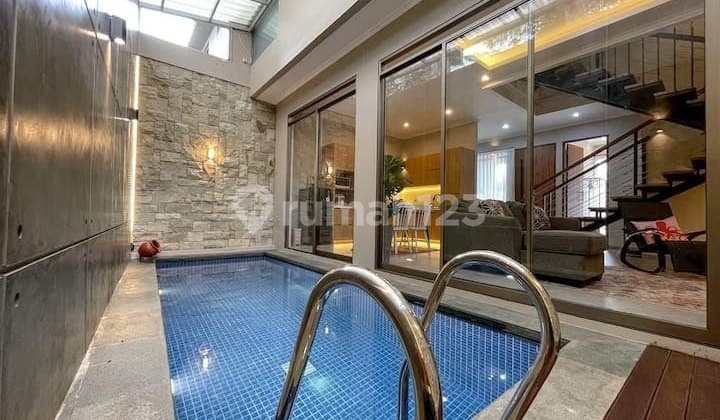 Rumah Villa Mewah di Kawasan Premium Dago Cigadung Bandung Utara