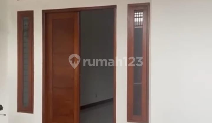 Rumah Murah Banting Harga Letak Strategis Di Pusat Kota