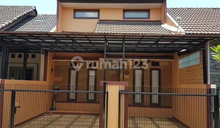 Rumah di Komplek Bumi Adipura, bebas banjir, dekat Summarecon dan Al Jabar