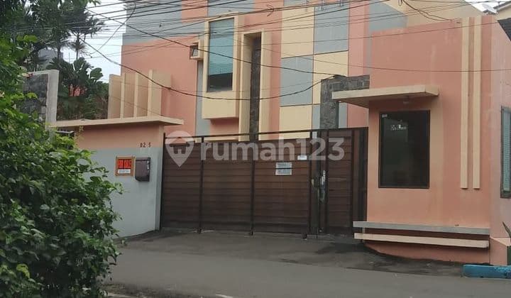 Rumah Kost Aktif 29 Kamar Dekat Kampus Binus Kemanggisan Palmerah