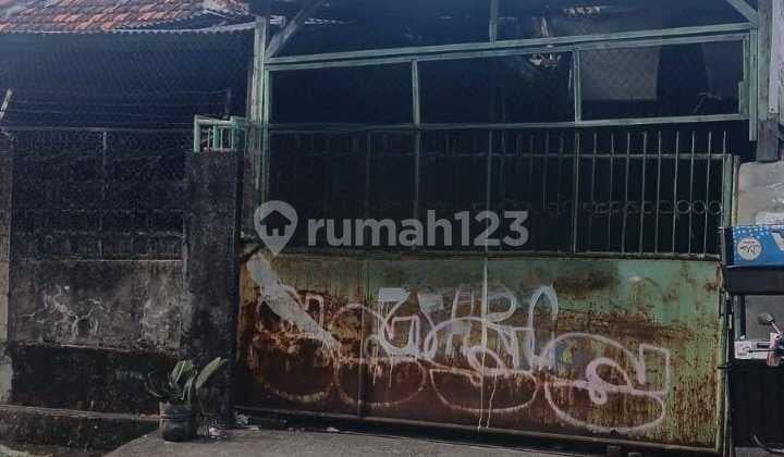 Dijual Rumah Hitung Tanah Luas 323m2 SHM di Rawamangun