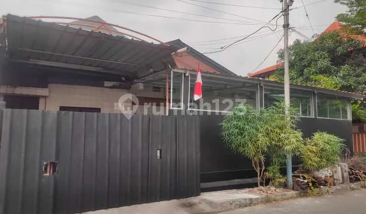 Dijual Rumah Hoek Lantai Marmer di Kayu Putih Pulo Gadung Dijual Rumah Hoek Lantai Marmer di Kayu Putih Pulo Gadung