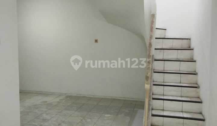 Dijual Rumah Murah Carport 2 Mobil di Kelapa Gading Jakarta Utara
