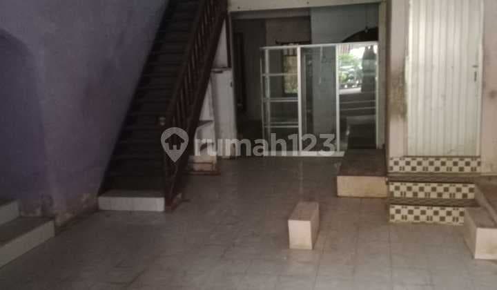 For Sale Cheap 2-Story House 214m2 in Semper, North Jakarta