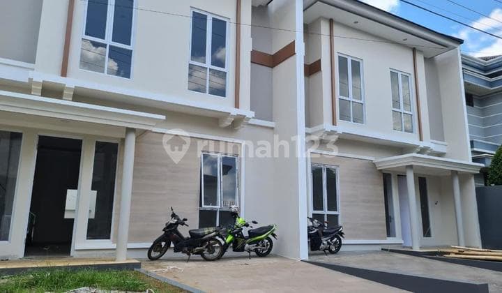 Rumah Baru di Perumahan Elite Tengah Kota Purwokerto